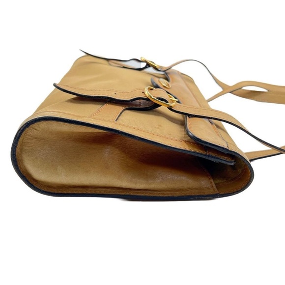 Gucci Tan Leather Shoulder Bag - Picture 5 of 16